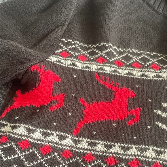 Winter Patterned Sweater - Picture 4 of 6